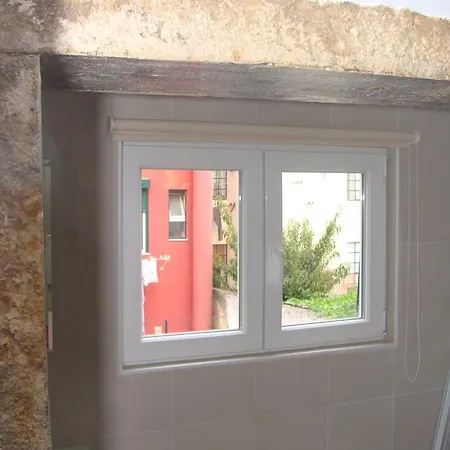 Casas De Nossa Senhora Da Graca Iii - Berta Lisbon