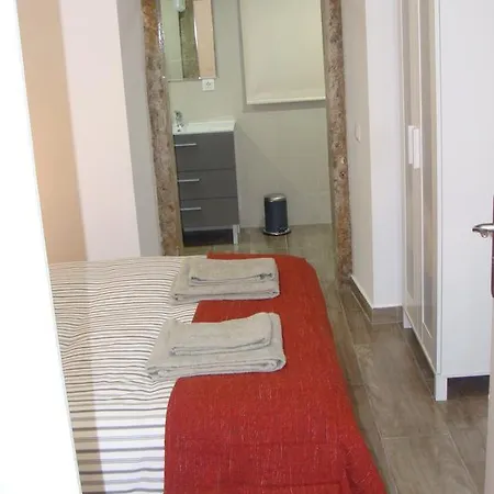 Casas De Nossa Senhora Da Graca Iii - Berta Apartment